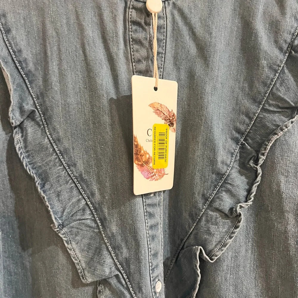 FINAL PRICE NWT Chelsea and Violet Button Down Denim Top - Picture 5 of 8
